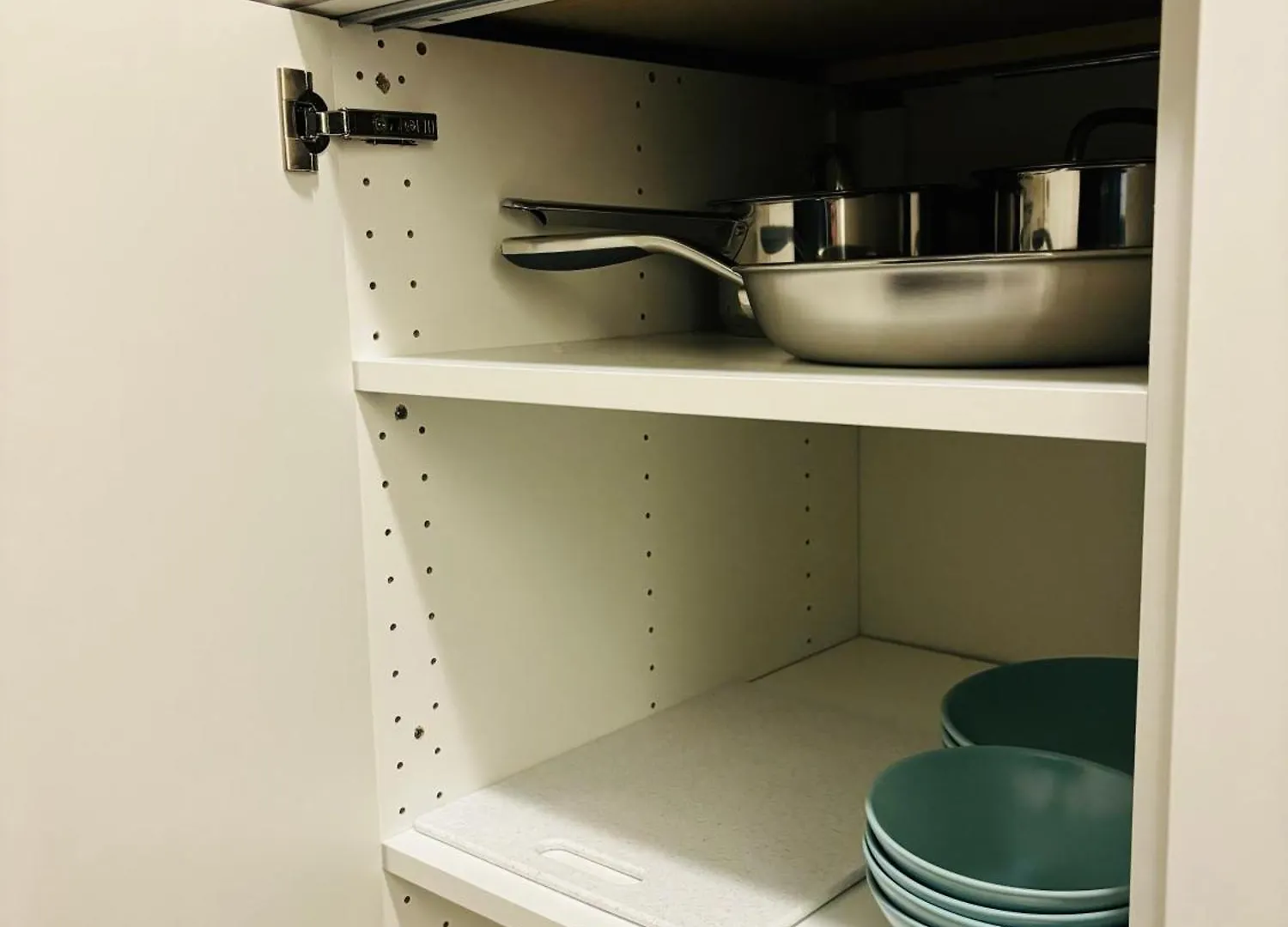 Apartament Walkout Basement Suite With Free Street Parking Calgary